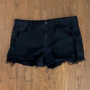 Size 16 old navy boyfriend black denim shorts